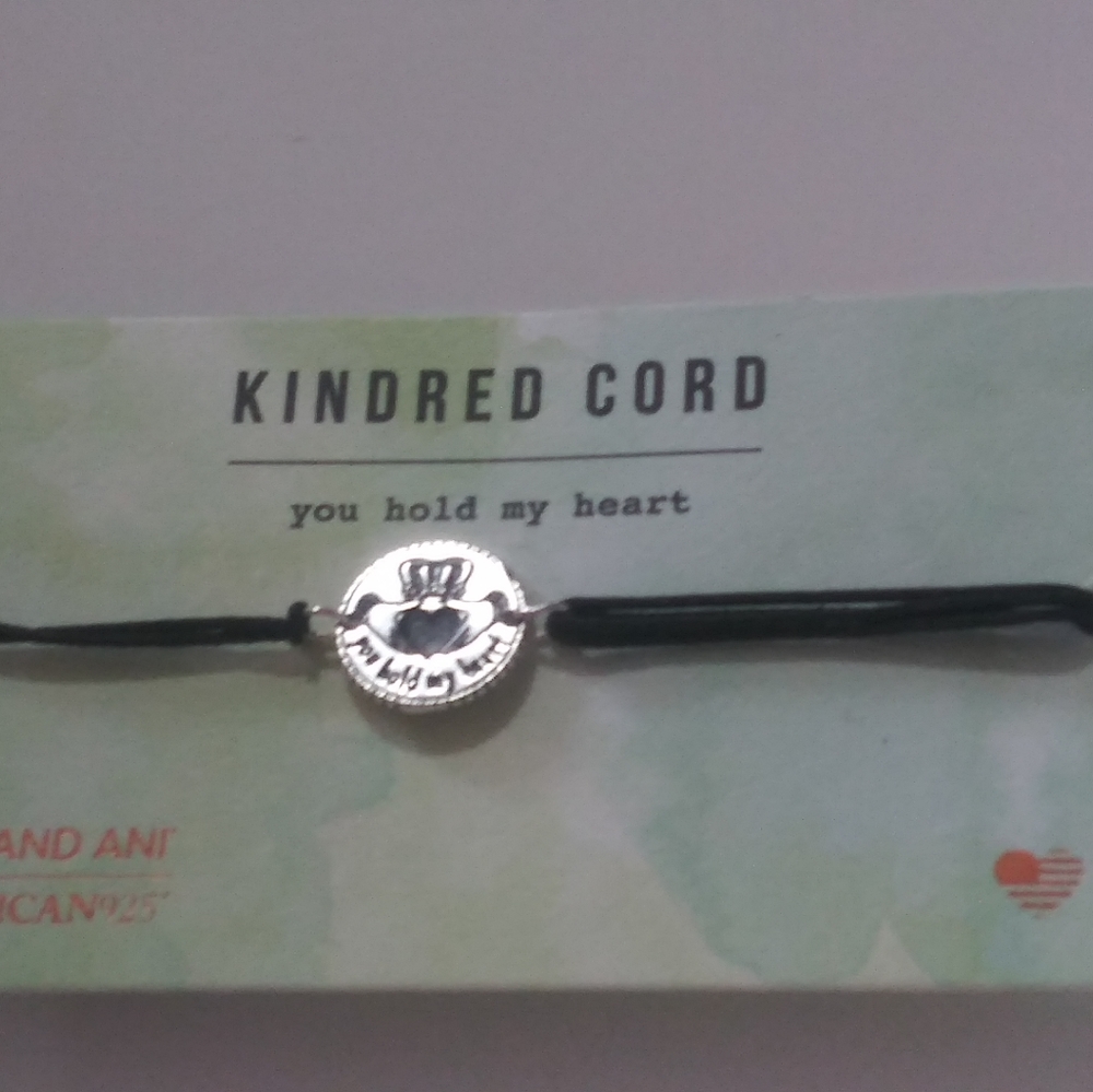 NWT Alex & Ani Kindred Cord Braclet